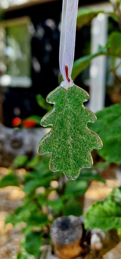 Oak leaf suncatcher/decoration